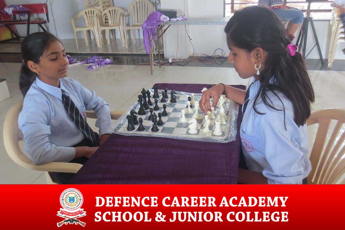 dca-academy-students-encouraging-in-chess-auranagbad